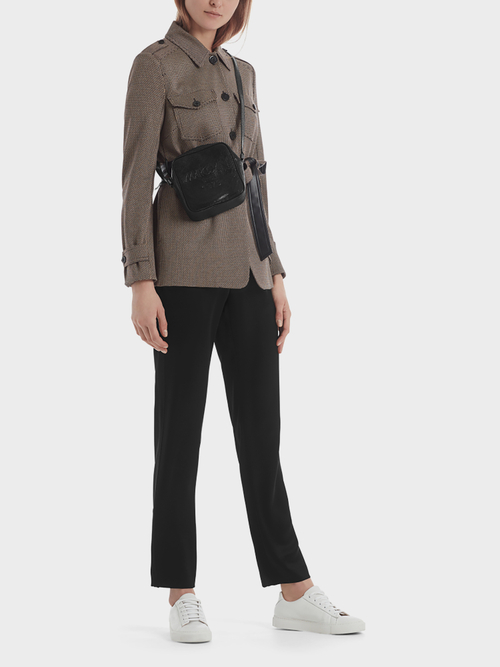 Sac bandoulière au look métallisé