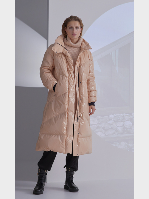 Down coat with a glossy finish