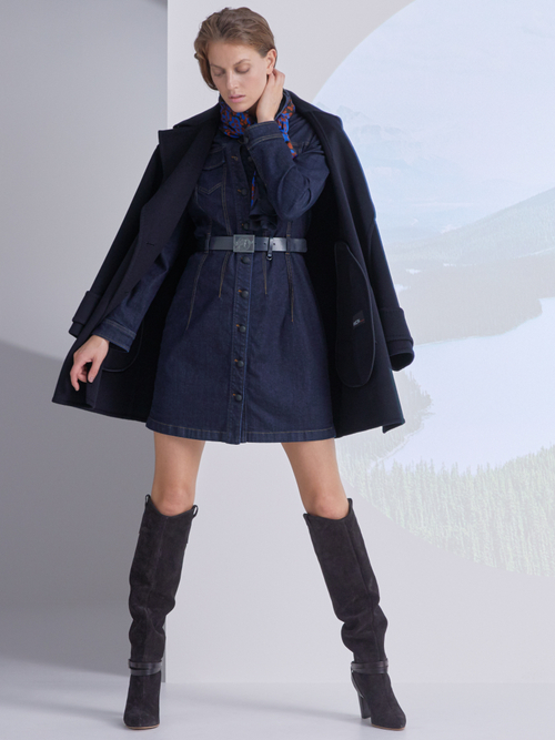 Jeanskleid mit Siegelknöpfen