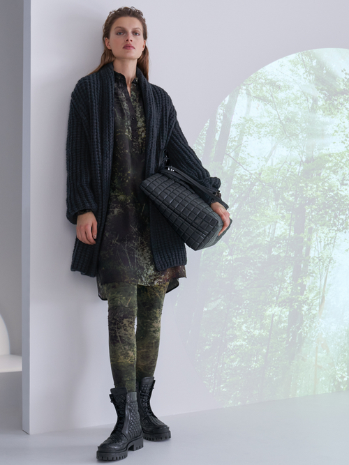 Grofgebreid vest 'Knitted in Germany'