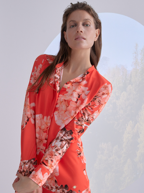 Blouse-style top with flower print