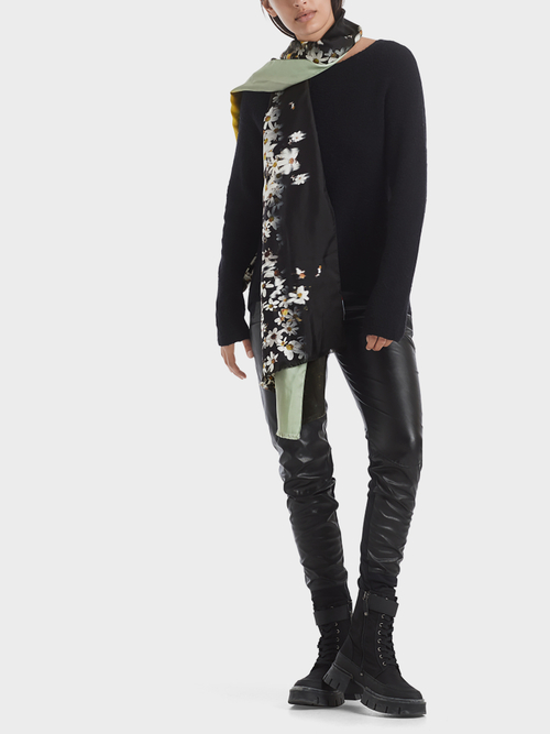 Floraler Seidenschal mit Print-Mix