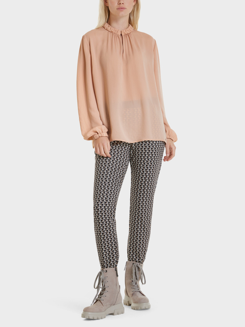 Bluse mit angerüschtem Stehkragen
