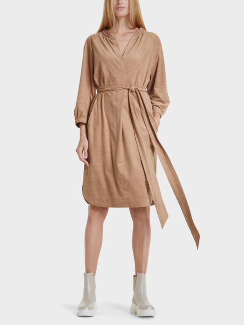 Kleid aus Fun-Velours