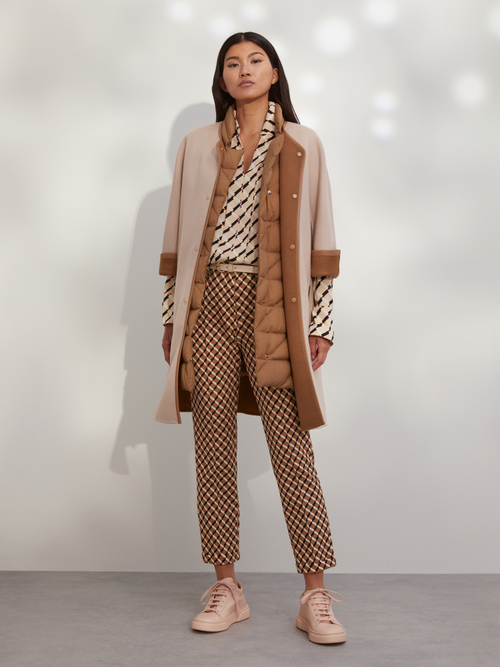 Jersey pants with graphic pattern