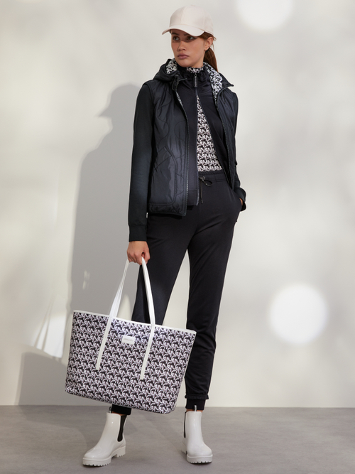 Jacke mit Rüschenverzierung