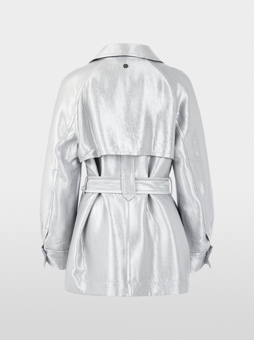 Leichte Outdoor-Jacke mit Silberschimmer