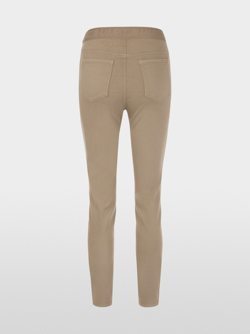 Pantalon SOFIA à coupe slim et taille à logo