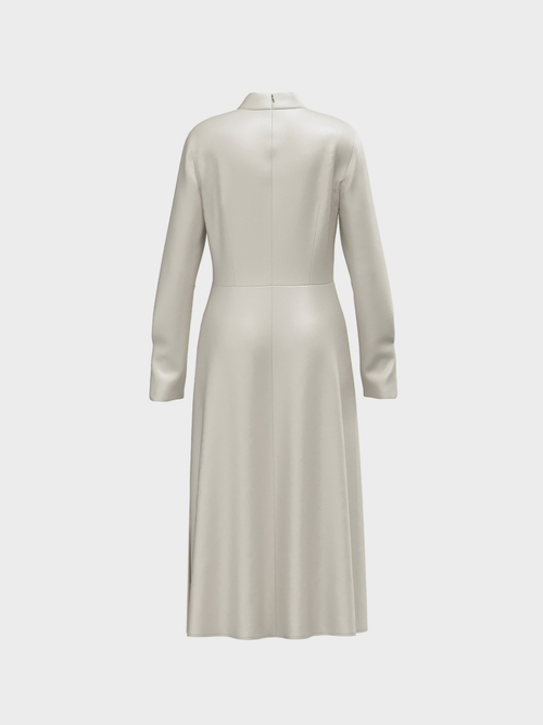 Robe en satin chatoyante