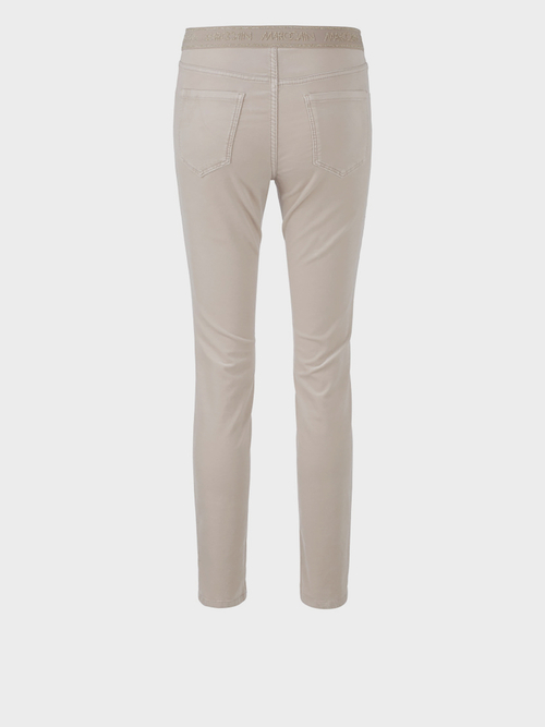 Stretchige Samtjeans