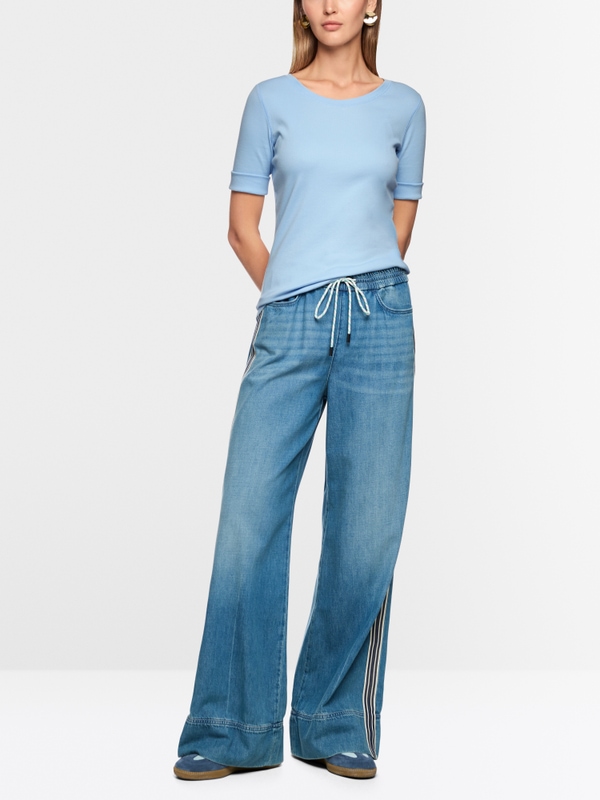 Schmal geschnittenes T-Shirt mit 3/4-Arm