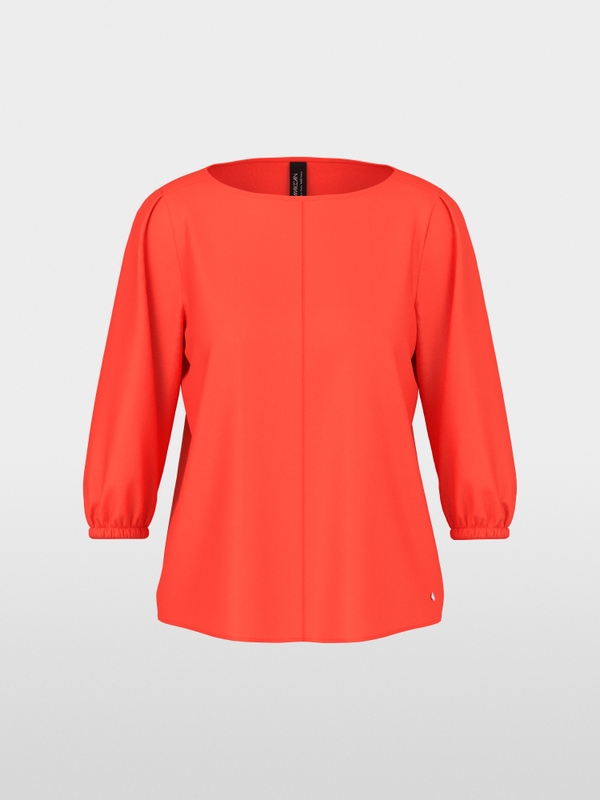 Feminine blouse in pure silk