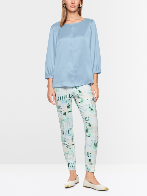 Vrouwelijke blouse van zuivere zijde