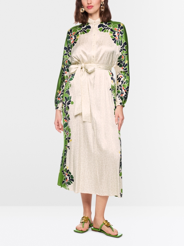 Maxi dress with stylized flowers