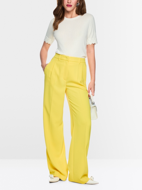 Short-sleeved fine-knit sweater