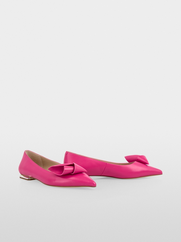 Leather flat ballerinas with calla lily