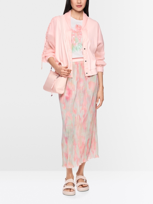 Lightweight jacket in a mix of materials