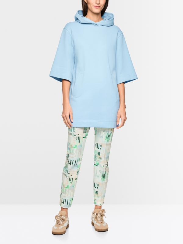 Loose-fitting hoodie