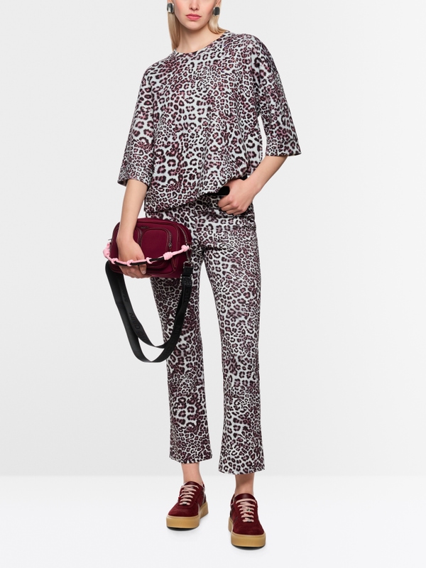 Oversized shirt with leopard print