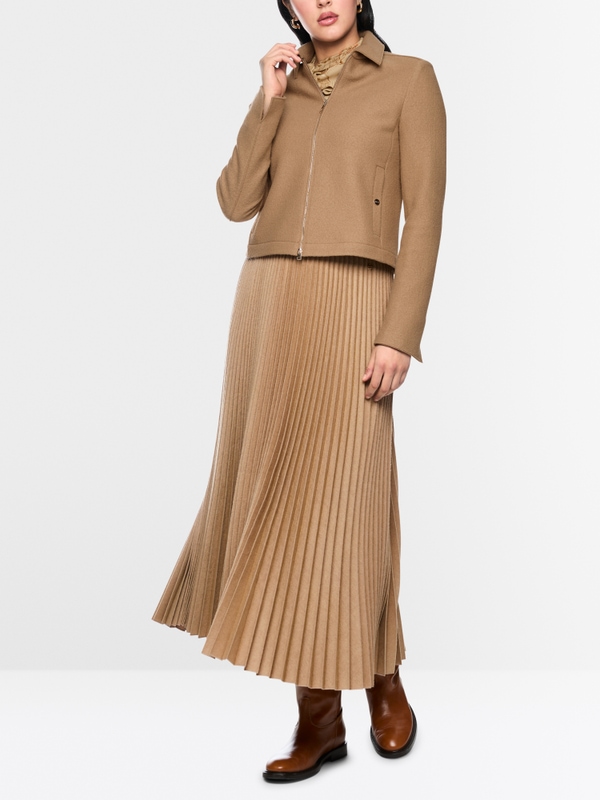 ‘Knitted in Germany’ short wool jacket