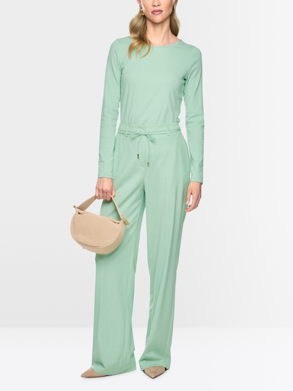Shirt with silk neck trim