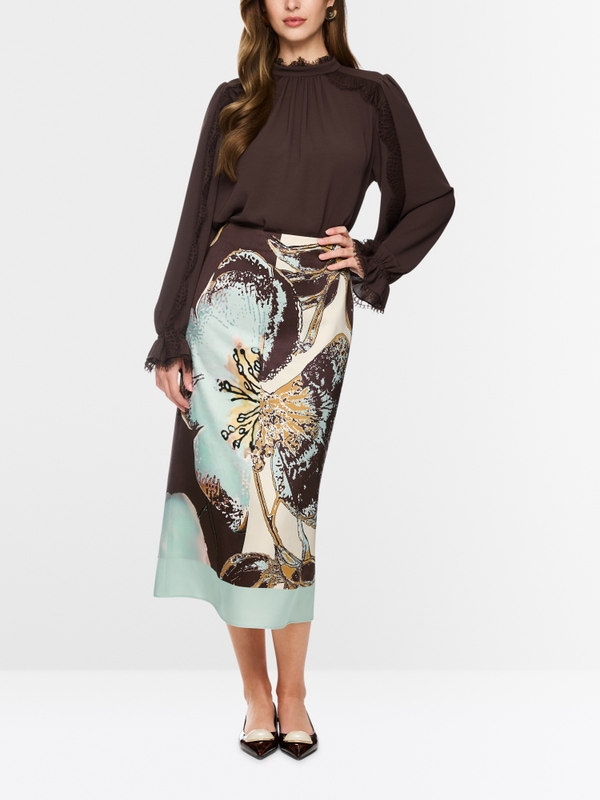 Calf-length printed skirt
