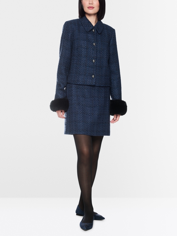 Jacket with detachable faux fur