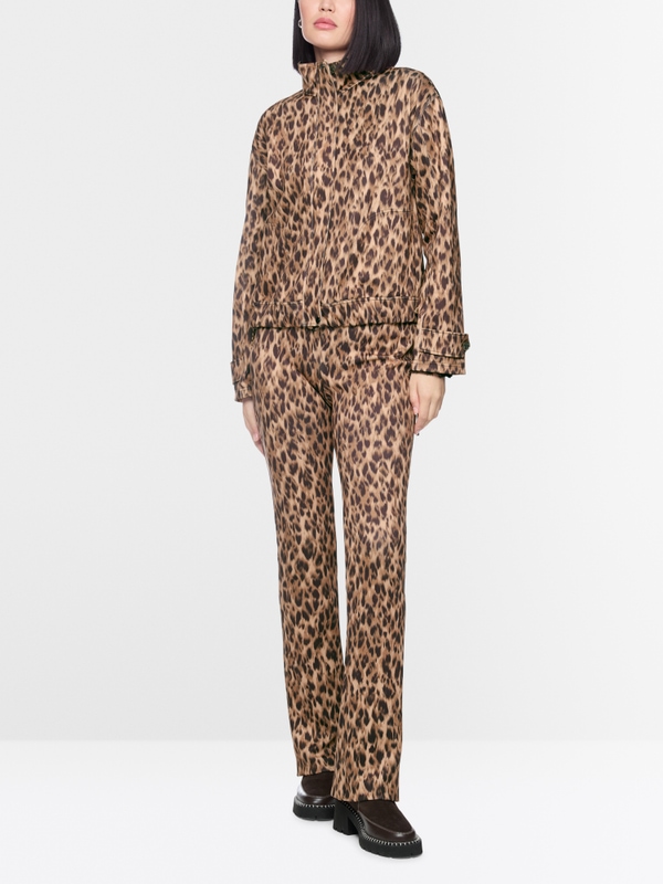 Scuba jacket with leopard print