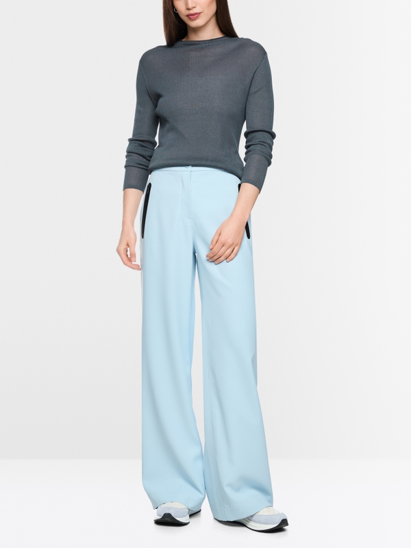 Lightweight ribbed jumper