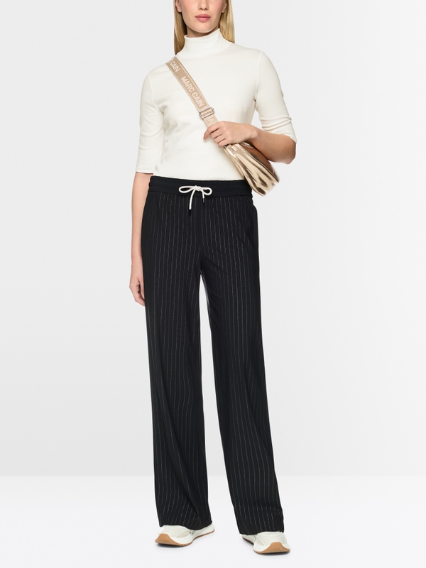 Basic shirt with stand-up collar