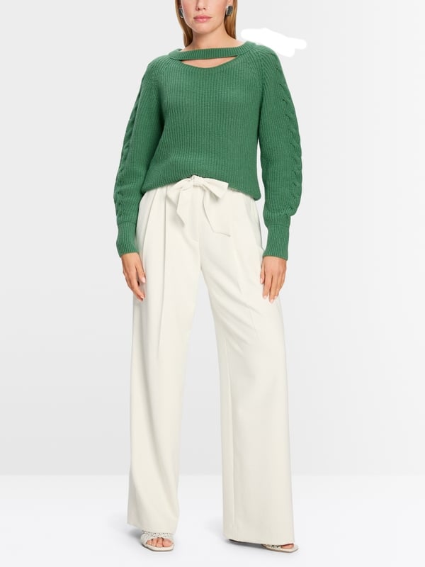Pull découpé Knitted in Germany