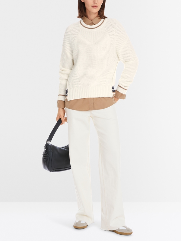 Sweater in Egg Shape Knitted in Germany