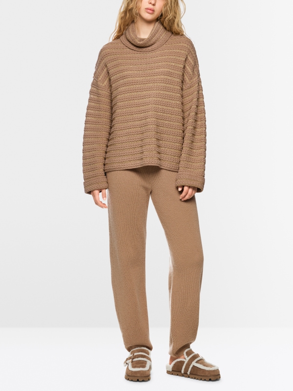 Rollkragenpullover Knitted in Germany