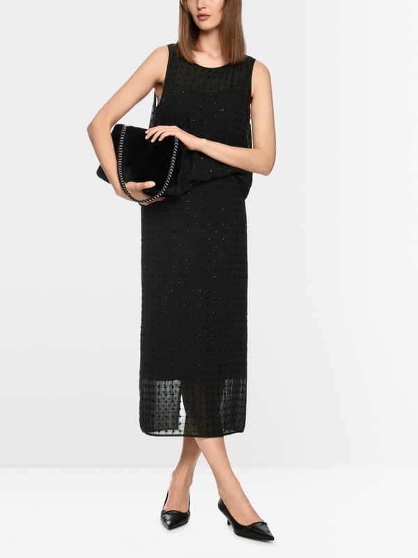 Elegant skirt with sequins