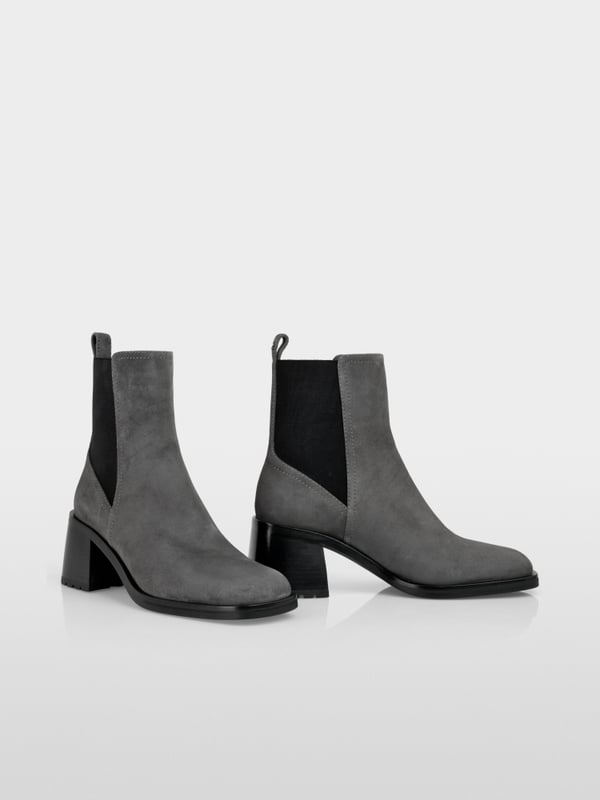 Leather Chelsea booties