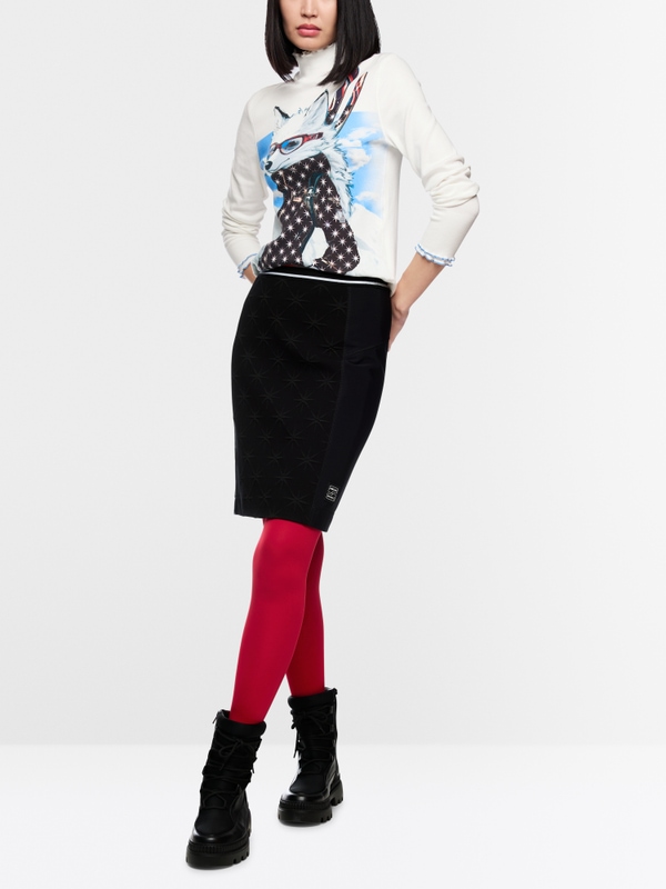 Long-sleeved shirt with turtleneck