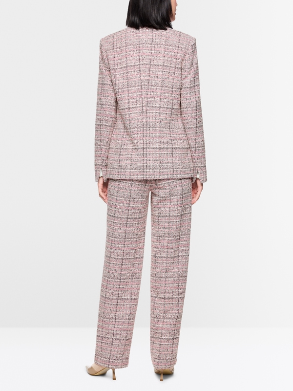 Fitted collarless blazer