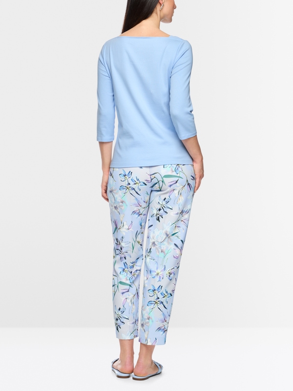 T-shirt with boat neck