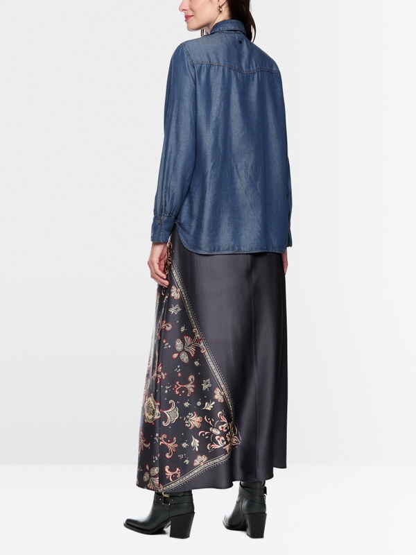 Bestickte Jeansbluse "Rethink Together"