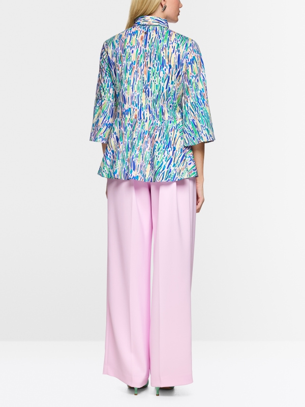 Feminine blouse with confetti print