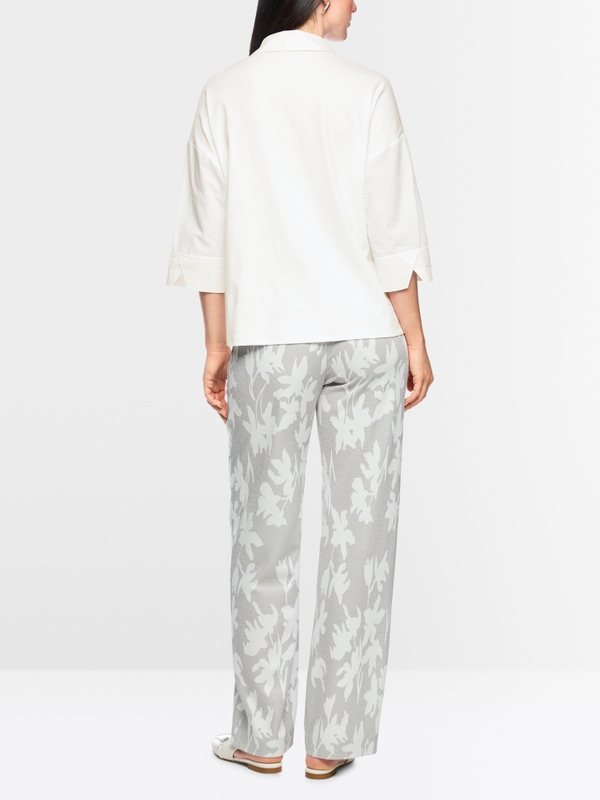 Blouse avec broderies florales