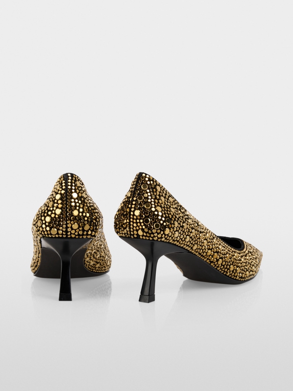 Lederpumps mit Nieten