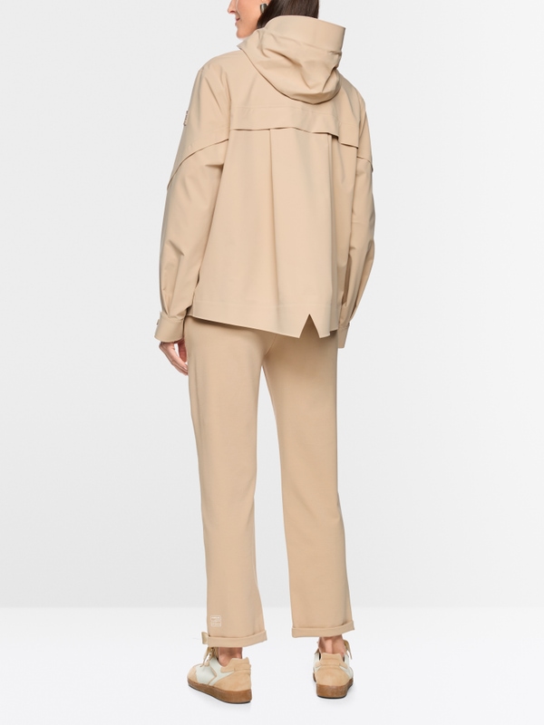 Lightweight outdoor jacket with hood