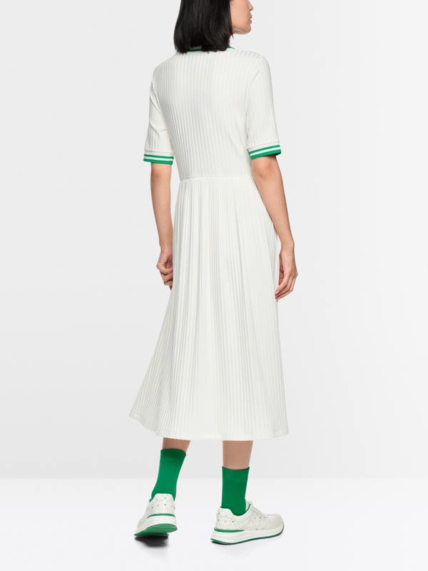 Dress made from stretch viscose