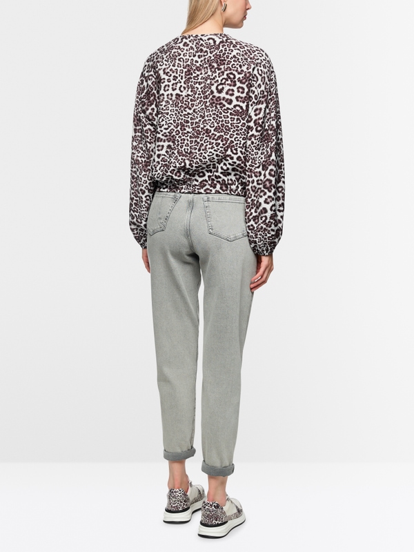 Blouse with leopard print