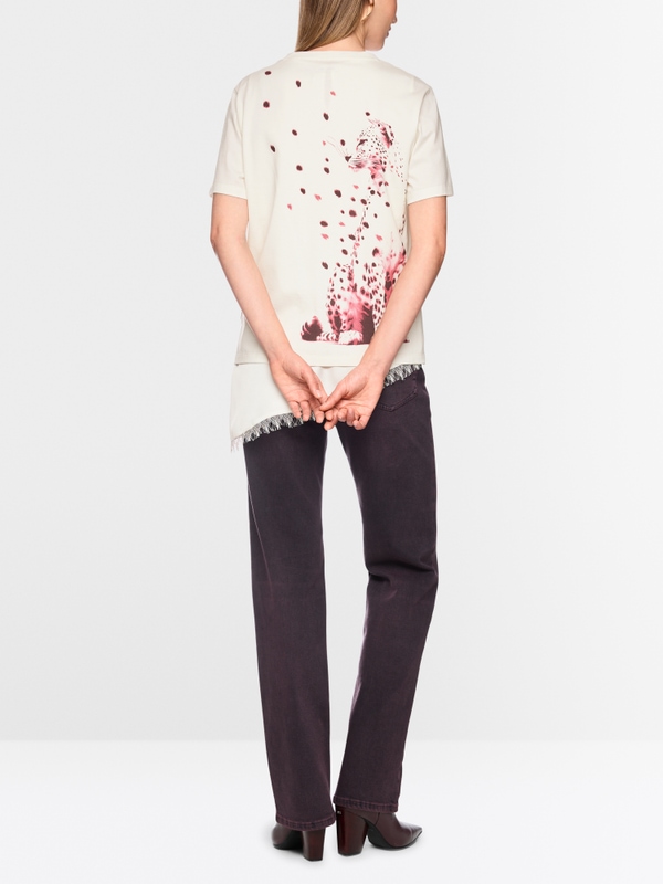 T-shirt with leopard print on the back