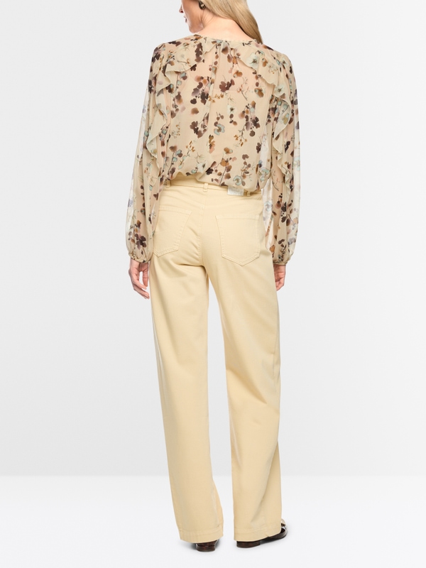 Floral blouse with flounces