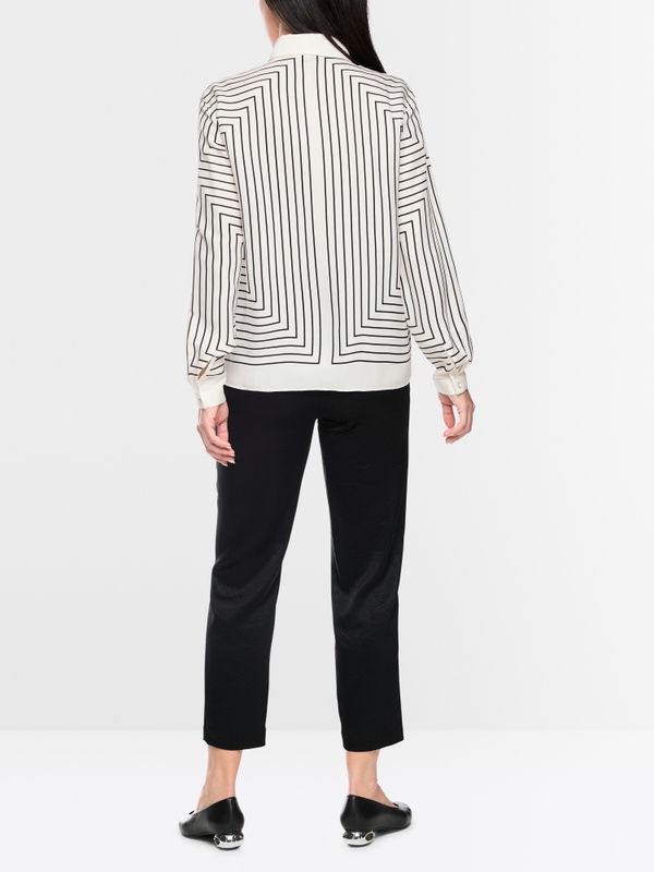 Geometric blouse in a silk blend