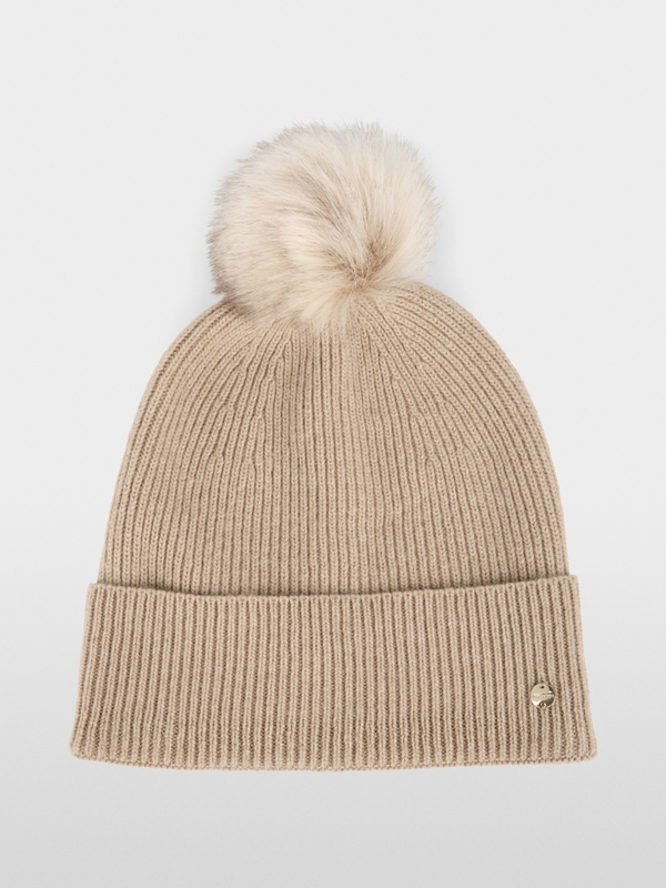 Knitted pom-pom hat