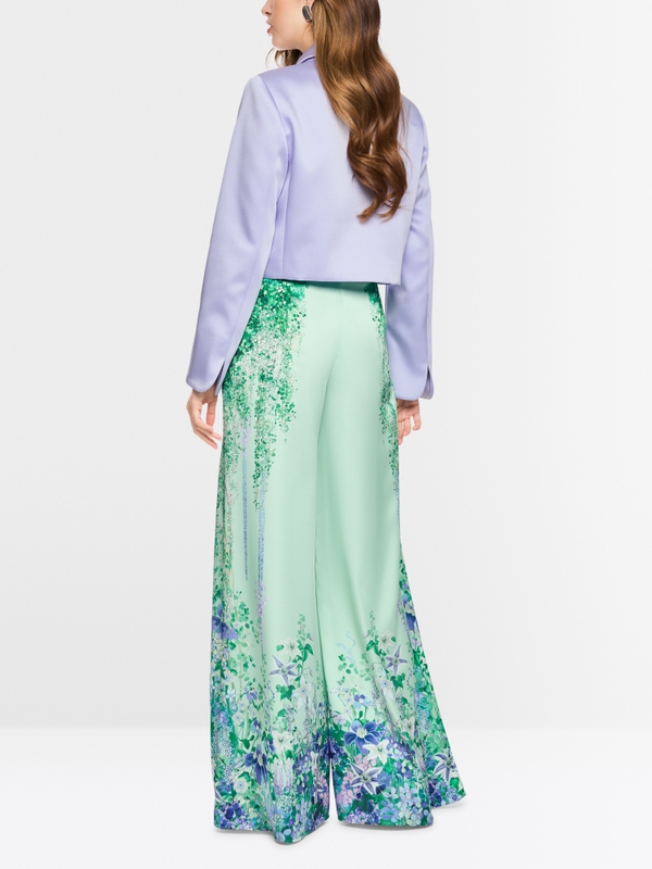 Veste en satin avec boutons en strass
